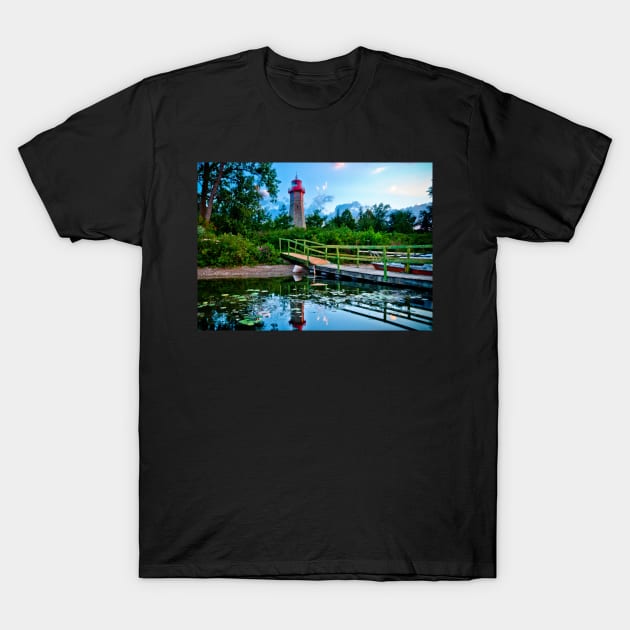 Gibraltar Point Lighthouse T-Shirt by learningcurveca